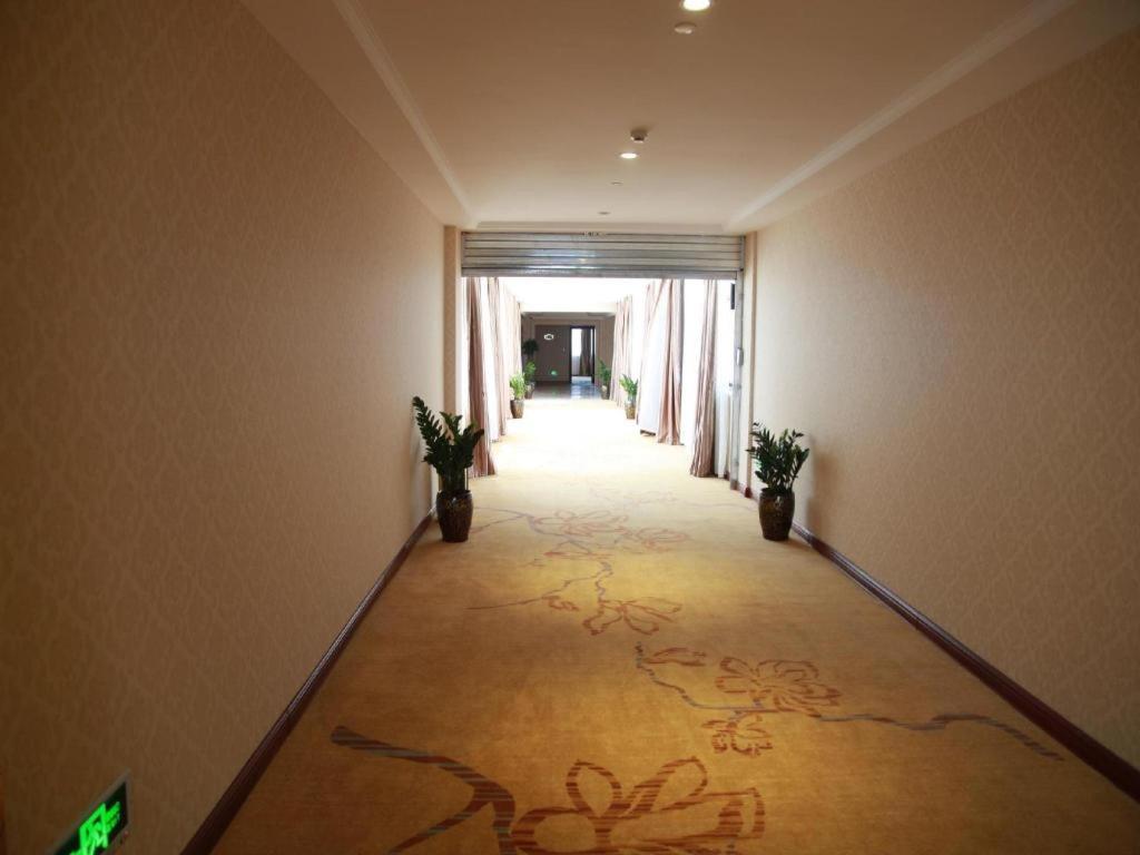 Vienna Hotel Shanghai Pudong Airport Extérieur photo
