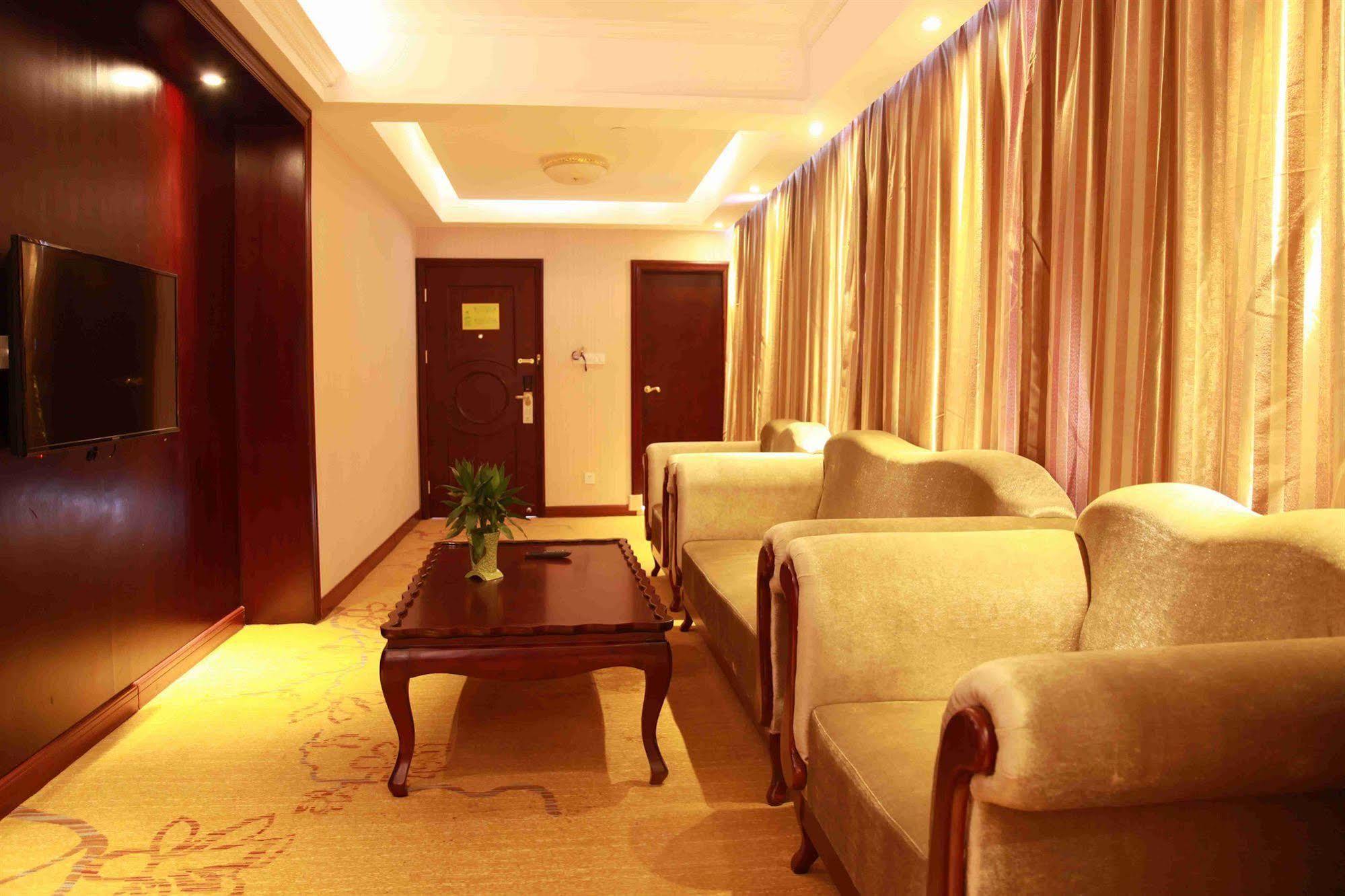 Vienna Hotel Shanghai Pudong Airport Extérieur photo