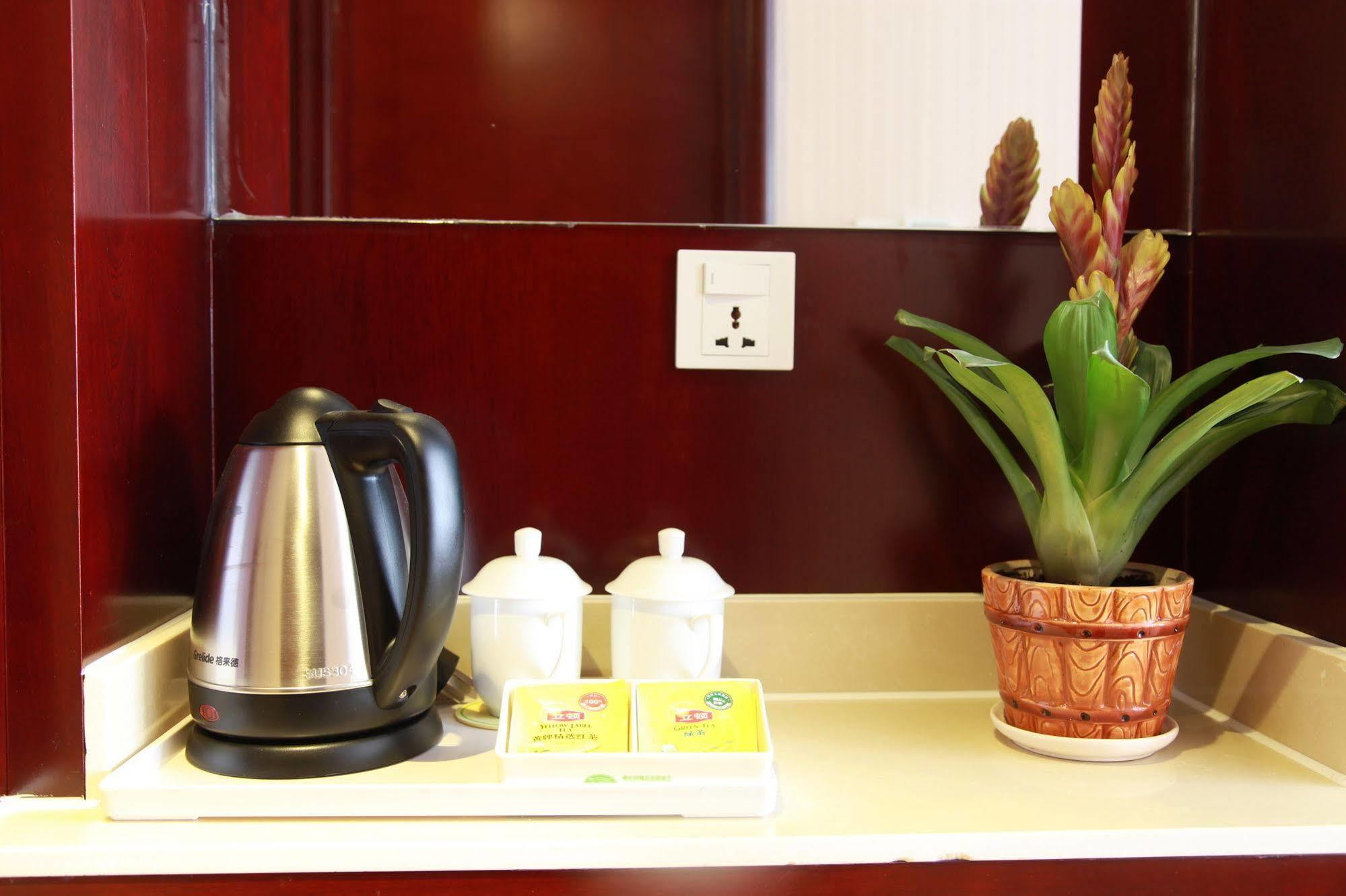 Vienna Hotel Shanghai Pudong Airport Extérieur photo