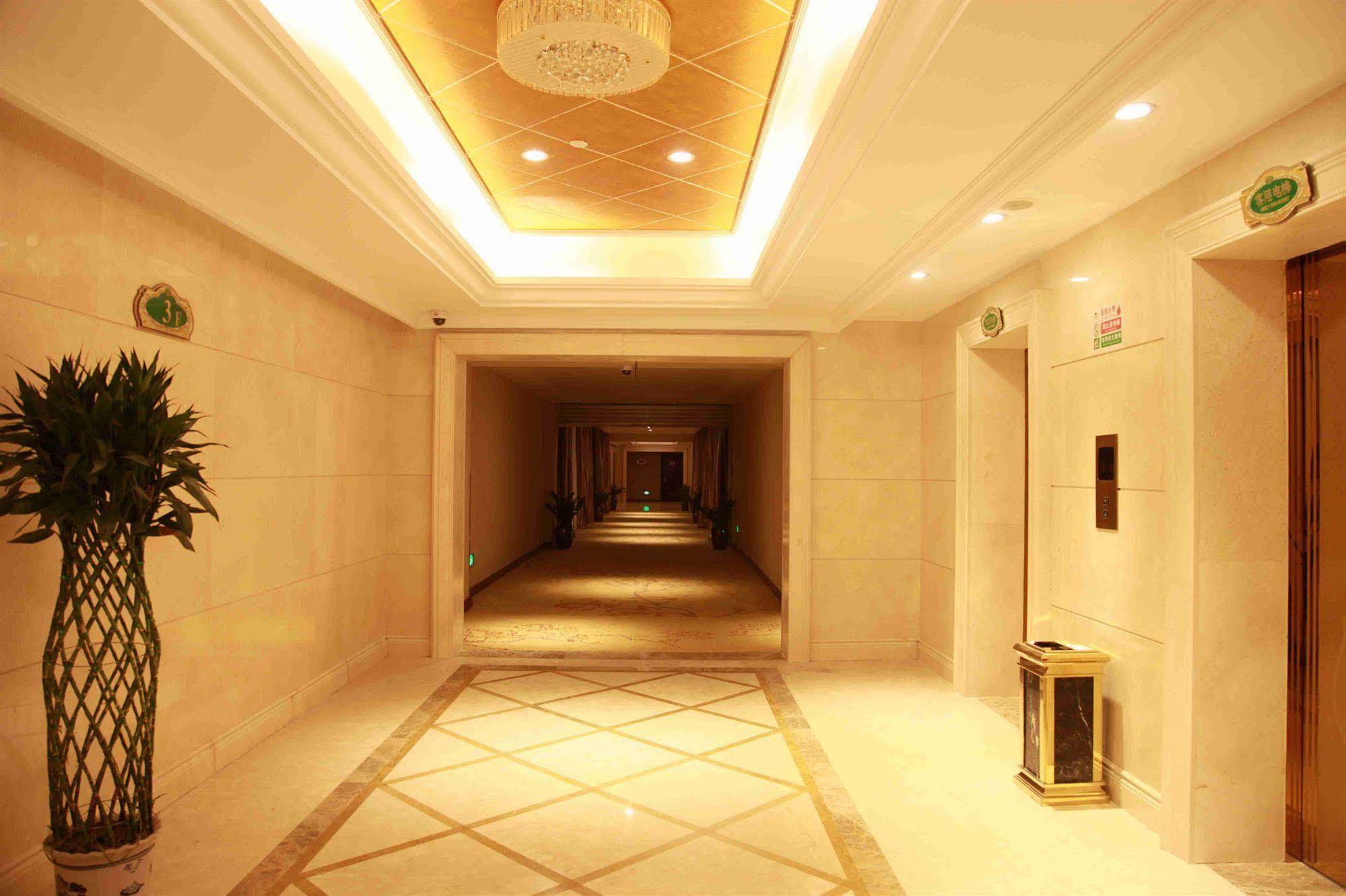 Vienna Hotel Shanghai Pudong Airport Extérieur photo